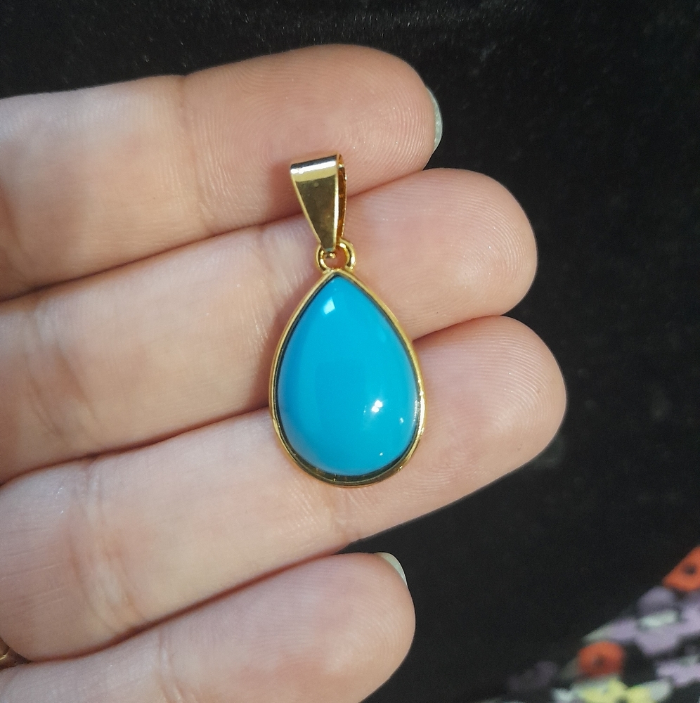 Blue quartz Stone Woman fashion pandant